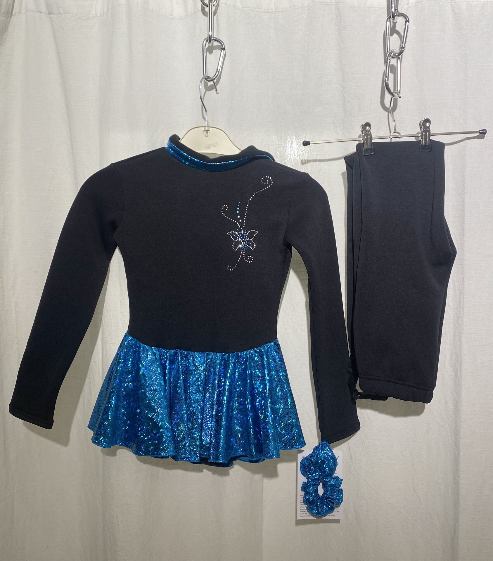 KMC Polartec dress and pants Musta/Turkoosi, Strassikuvio