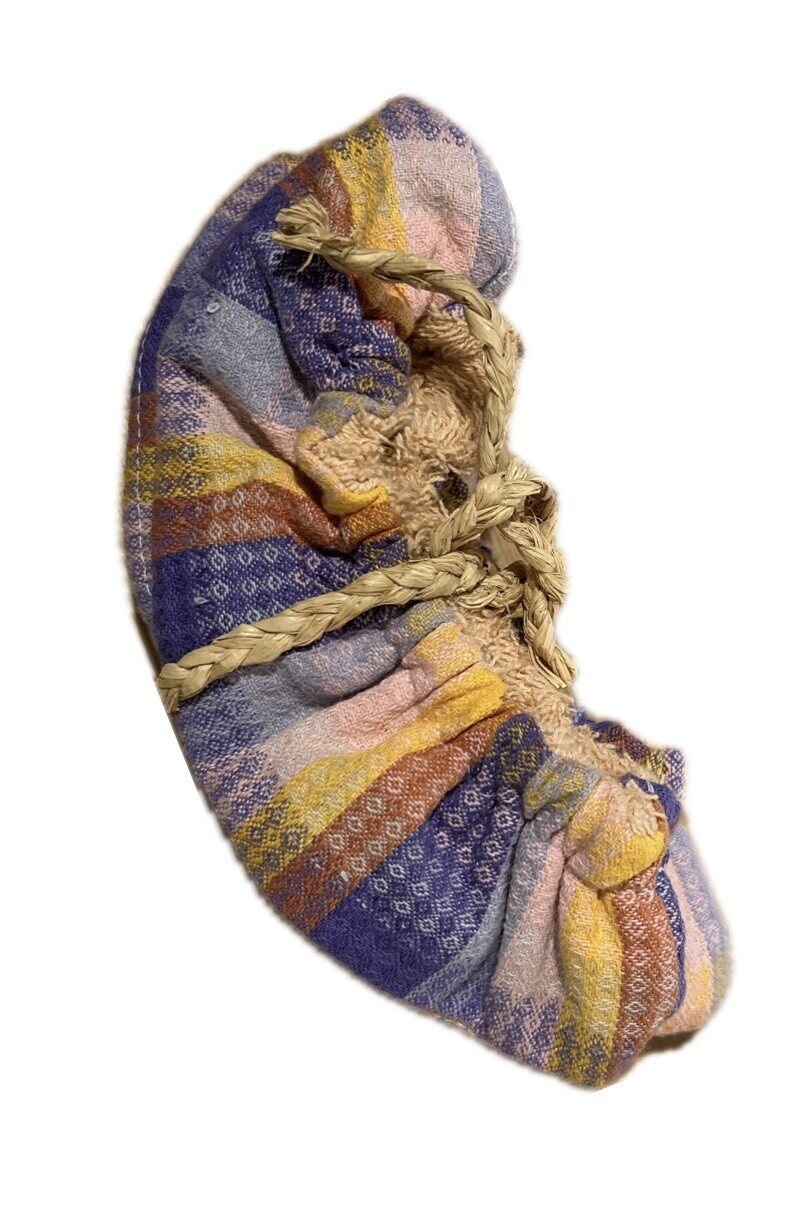 Suomessa valmistetut pehmosuojat kierrätysmateriaalista Oranssi/Keltainen/Violetti ruutukuvio