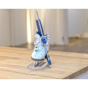 Fixing skates (eg. gluing)