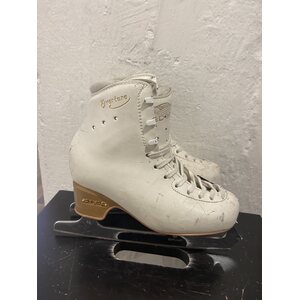 Overture 220 + Graf perusterä, käytetty