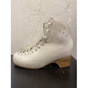 Overture 245 PELKKÄ KENKÄ, käytetty