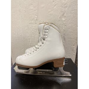 Artiste 4, + Mark |V 9" käytetty