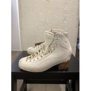 Royal Pro 245, pelkkä kenkä  käytetty