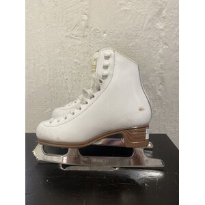 Artiste 13, + Mark |V 7 2/3" käytetty