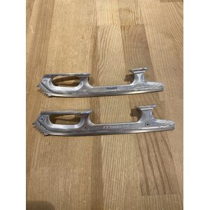 Matrix Freestyle 8.25'', käytetty