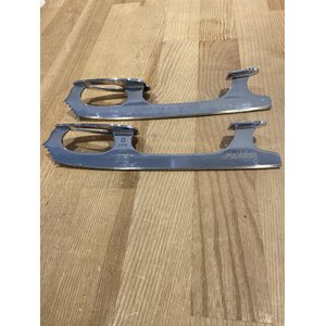 Coronation Dance 9.25", käytetty