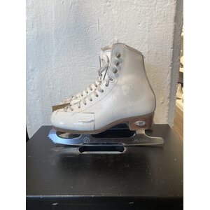 Motion 2M + Coronation Ace 8,25", käytetty