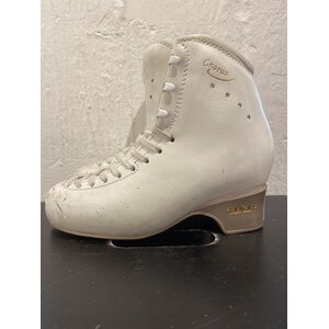 Chorus 235 B PELKKÄ KENKÄ, käytetty