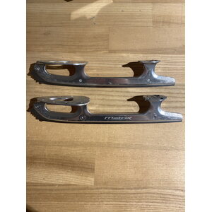Matrix Elite 8.75", käytetty